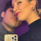 Lorenzo Tano e Lucrezia Lando, il selfie di coppia fuga ogni dubbio: «È ovvio che stiate insieme»