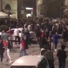 Perugia, movida violenta: maxi-rissa nella piazza stracolma di giovani