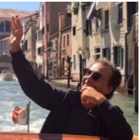 Antonio Zequila a Venezia, la stoccata di Antonella Fiordelisi: «Ma chi saluti?»