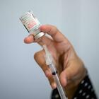 Vaccino Moderna, il presidente: «Lieve incremento di miocarditi nei maschi tra 12 e 29 anni, solo alla prima dose»