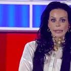 L'incredibile trasformazione di Nina Moric: «Sembra Michael Jackson»