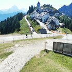 Giro d'Italia sul Lussari, ancora 300 biglietti per salire in cabinovia a vedere la tappa