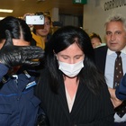 Bimba morta di stenti, Alessia Pifferi in tribunale: il giallo del biberon. I legali: «Chiede sempre di Diana»