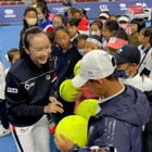 Peng Shuai, la tennista scomparsa fotografata a un torneo giovanile a Pechino