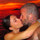 David Beckham e Victoria, vacanza extra lusso a Miami a bordo del nuovo super yacht (italiano): il prezzo è da capogiro, cosa c'è a bordo