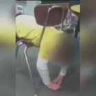 Video choc: bimbo autistico deriso in classe e ripreso col cellulare dall'insegnate