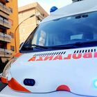 Padre e figlio di 4 anni precipitano dal sesto piano a Palermo: lui muore in ospedale, il bambino è illeso