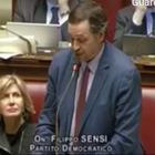 Bullismo, il deputato Sensi si sfoga in Aula: «Ciccione, così mi insultavano da bambino» Video