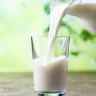 Carrefour richiama bottiglie di latte da un litro. «Trovati pezzi di plastica»