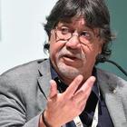 immagine Coronavirus, Sepúlveda in rianimazione: lo scrittore rischia la vita