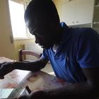 Parla operatore ghanese del centro immigrati di Castelvolturno Video