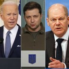 Ucraina-Russia, Biden sta davvero lasciando la scena ai leader Ue? Critiche Usa e popolarità che crolla