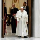 Papa Francesco: «Non sto ancora bene con questa gripe». Di che si tratta: le condizioni di Bergoglio