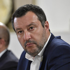 Salvini: «Girare con la pistola? È normale. Se è legittima difesa, in molti dovranno chiedere scusa»