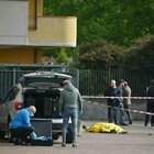 Bergamo, donna spara ai vicini di casa in strada: morto Luigi Casati, ferita la moglie. La lite per il cane della coppia