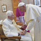 Il day after sul documento bomba scritto da Ratzinger sulla pedofilia, i cardinali si interrogano sulla diarchia