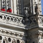 Notre Dame non era assicurata: pagherà lo Stato. Concorso internazionale per la guglia