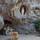 Lourdes riapre da sabato, via libera solo ai singoli pellegrini della regione dei Pirenei