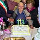 Nonna Laurina compie 113 anni, i segreti della lunga vita tra due secoli: «Ci vediamo l'anno prossimo»