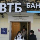 Ucraina, banche russe fuori da Swift: accordo nell'Ue. Ecco la lista dei sette istituti fuori dal sistema di pagamento