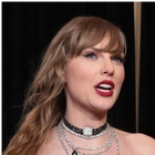 Taylor Swift ignora Celine Dion ai Grammy Awards, bufera sulla cantante: «Irrispettosa»