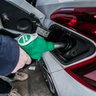 Diesel, perché costa più della benzina?