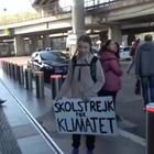 Greta a Roma, appello per il clima alla stazione Tiburtina Video