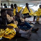 Migranti, l'Oms contro i luoghi comuni: «Non portano le malattie»
