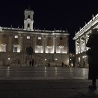 Roma, al Campidoglio si spengono le luci contro il caro bollette (foto Daniele Leone/Ag.Toiati)