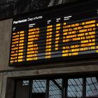 Guasto sulla Roma-Firenze, treni deviati e ritardi fino a 120 minuti
