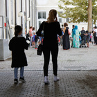 SVANITA NEL NULLA Mamma porta la figlia a scuola e scompare: ricerche senza sosta