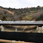 Maltempo, riaperto il viadotto dell'A6 a Savona chiuso per frana. Neve sulle Dolomiti