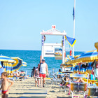 «In spiaggia a settembre e avvio delle scuole posticipato per allungare la stagione turistica»