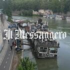Roma, affonda barcone sul Tevere 
