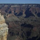 Tredicenne precipita nel Grand Canyon e sopravvive: «Un miracolo». Volo di 30 metri per far posto a chi scattava selfie