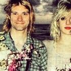 Courtney Love ricorda le nozze con Kurt Cobain con una foto su Instagram: «Era un angelo»