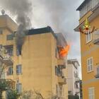 Roma, incendio a Tor Sapienza: i pompieri eroi salvano gli inquilini