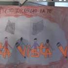 I cartelli dei bambini fuori da una scuola materna a Roma: “Torneremo presto”