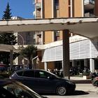 Paura nella notte a Lecce. Spari contro il bar del "grattacielo" Paura nella notte a Lecce. Spari contro il bar del "grattacielo"