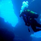 Malore improvviso durante un'immersione nel lago di Garda: morto un sub di 55 anni