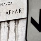 L'allarme di Fitch sull'Italia: aumenta il rischio
