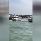 Incidente a Venezia, paura in laguna: taxi acqueo urtato da motoscafo Actv