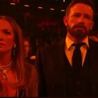 Ben Affleck annoiato ai Grammy accanto a Jennifer Lopez. E lei rifiuta il bacio