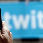 Twitter annuncia nuove regole per i politici: oscurati i messaggi scorretti