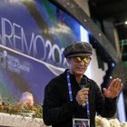Sanremo 2020, la conferenza stampa: Fiorello è già mattatore. Super-ospiti: quasi tutti italiani, Emma canterà martedì