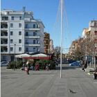 immagine Bambino di 12 anni precipita dalla finestra al quinto piano e muore: in casa c'erano anche i genitori, ipotesi suicidio