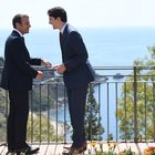 Macron-Trudeau, l'asse dei belli: sorrisi e scambi di tweet