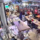 Spari a Frosinone, i colpi esplosi al bar, poi il panico tra i clienti. Il video delle telecamere di sicurezza del locale