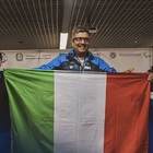 La moglie gli dona un rene, Paolo dopo cinque mesi vince la medaglia d'oro al Mondiale di sci: «La dedico a Giulia»