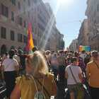 Pride a Roma, il sit in pro Ddl Zan nella Capitale